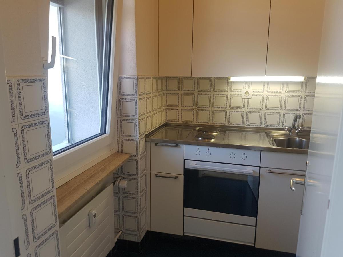 Lovely 1-bedroom Unit With Bath Tub. Apartment